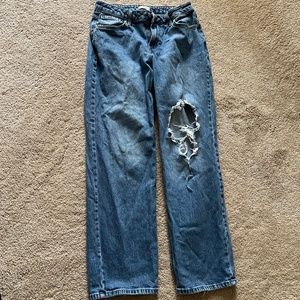 Forever 21 size 25 ripped wide legged jeans